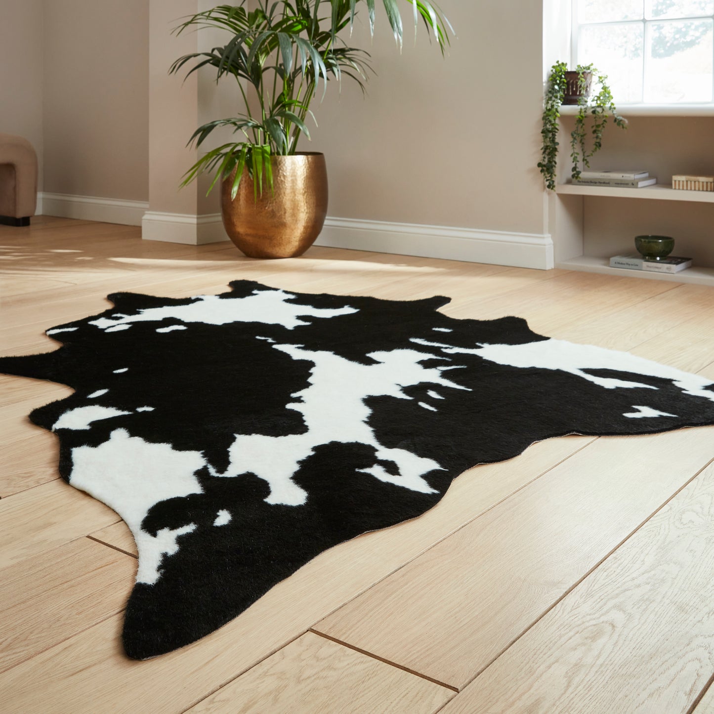 Faux Fur Rug - Cow Print Black/White