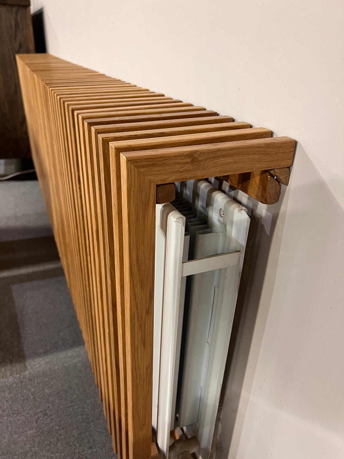 Bespoke Lungo Radiator Cover