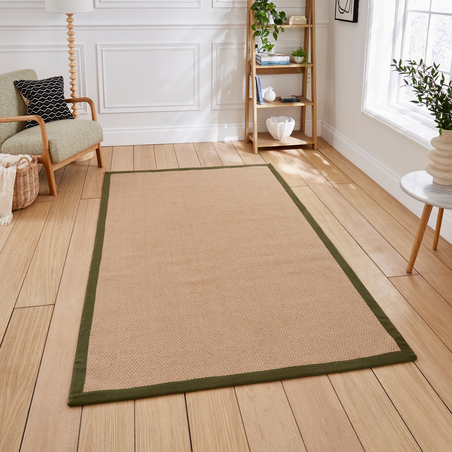 Portland Jute Rug - Beige w/ Green Border
