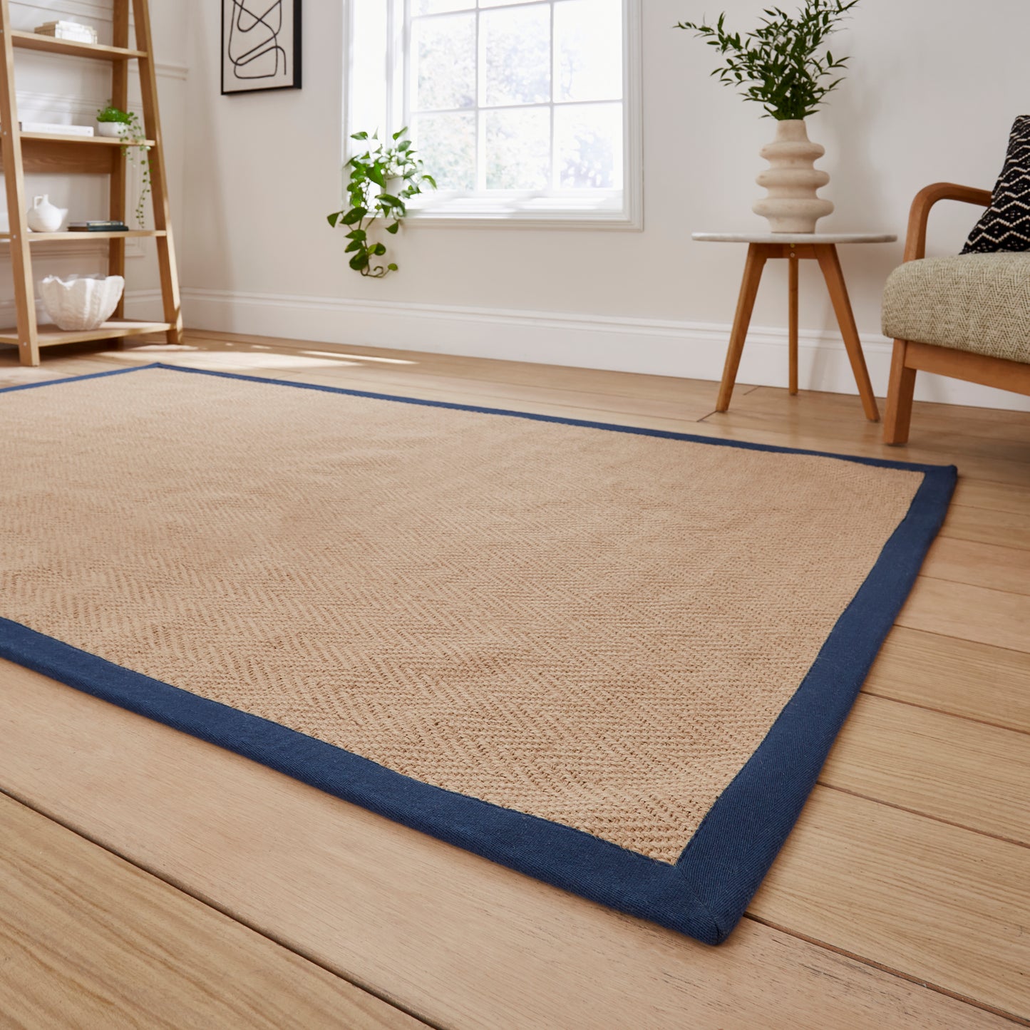 Portland Jute Rug - Beige w/ Navy Border