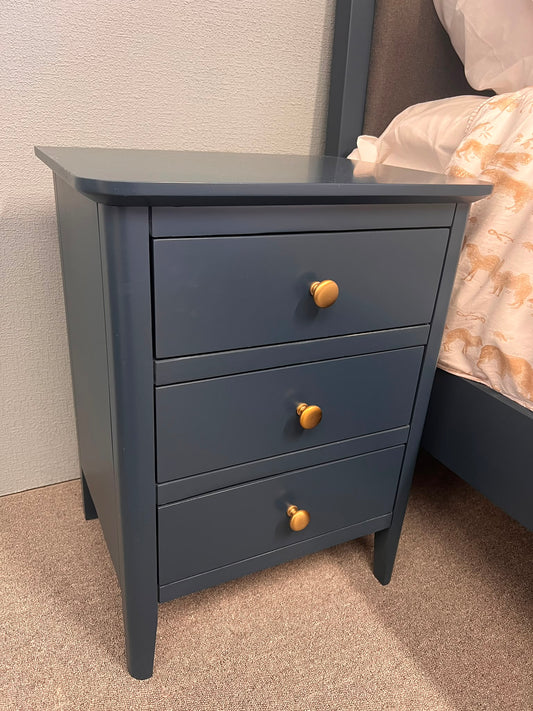 Harrogate Bedroom Set - Floor Set Only