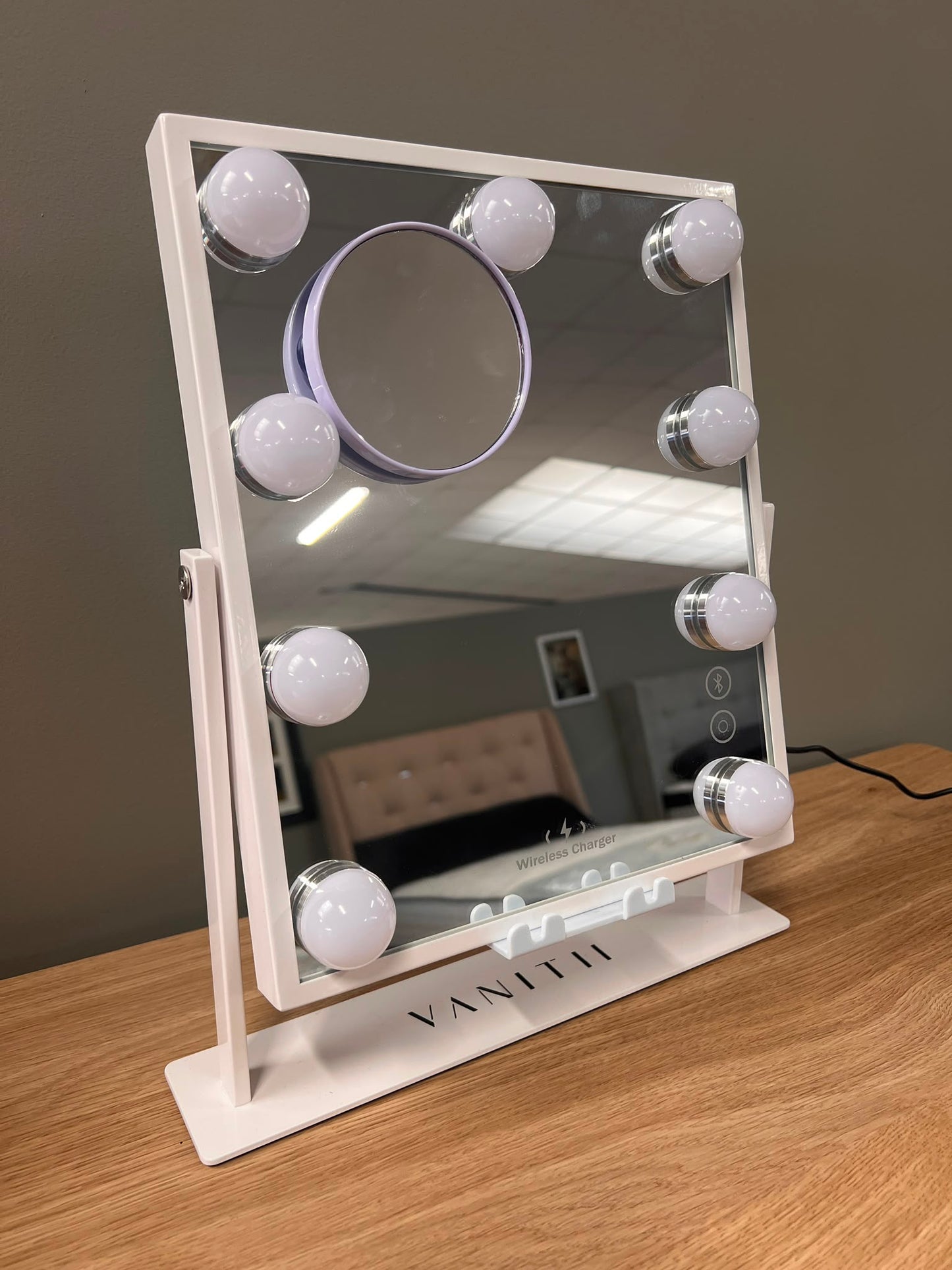 Hollywood Makeup Mirror
