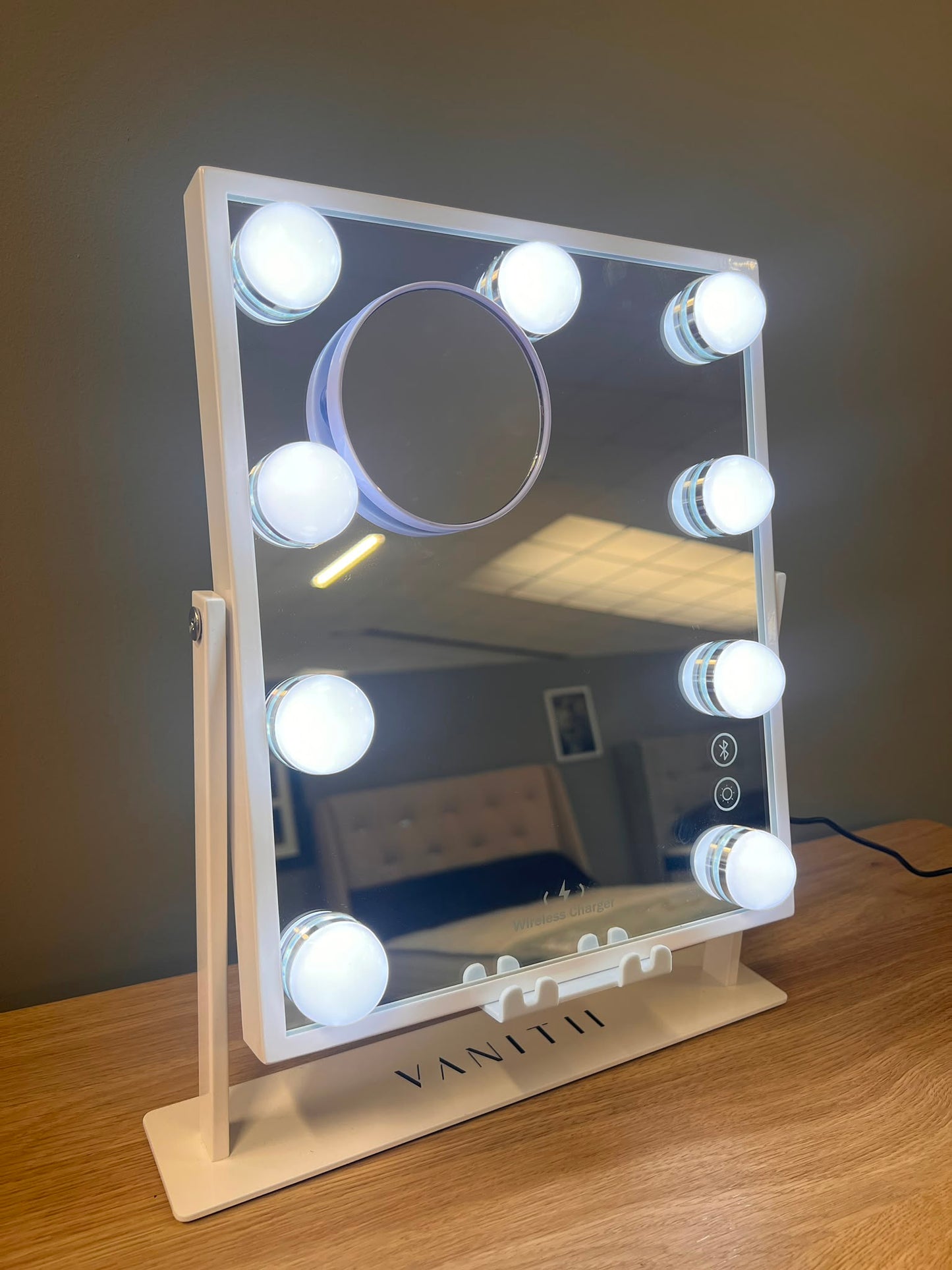 Hollywood Makeup Mirror