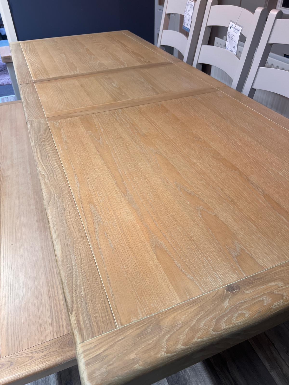 Salcombe Extendable Dining Table - Set