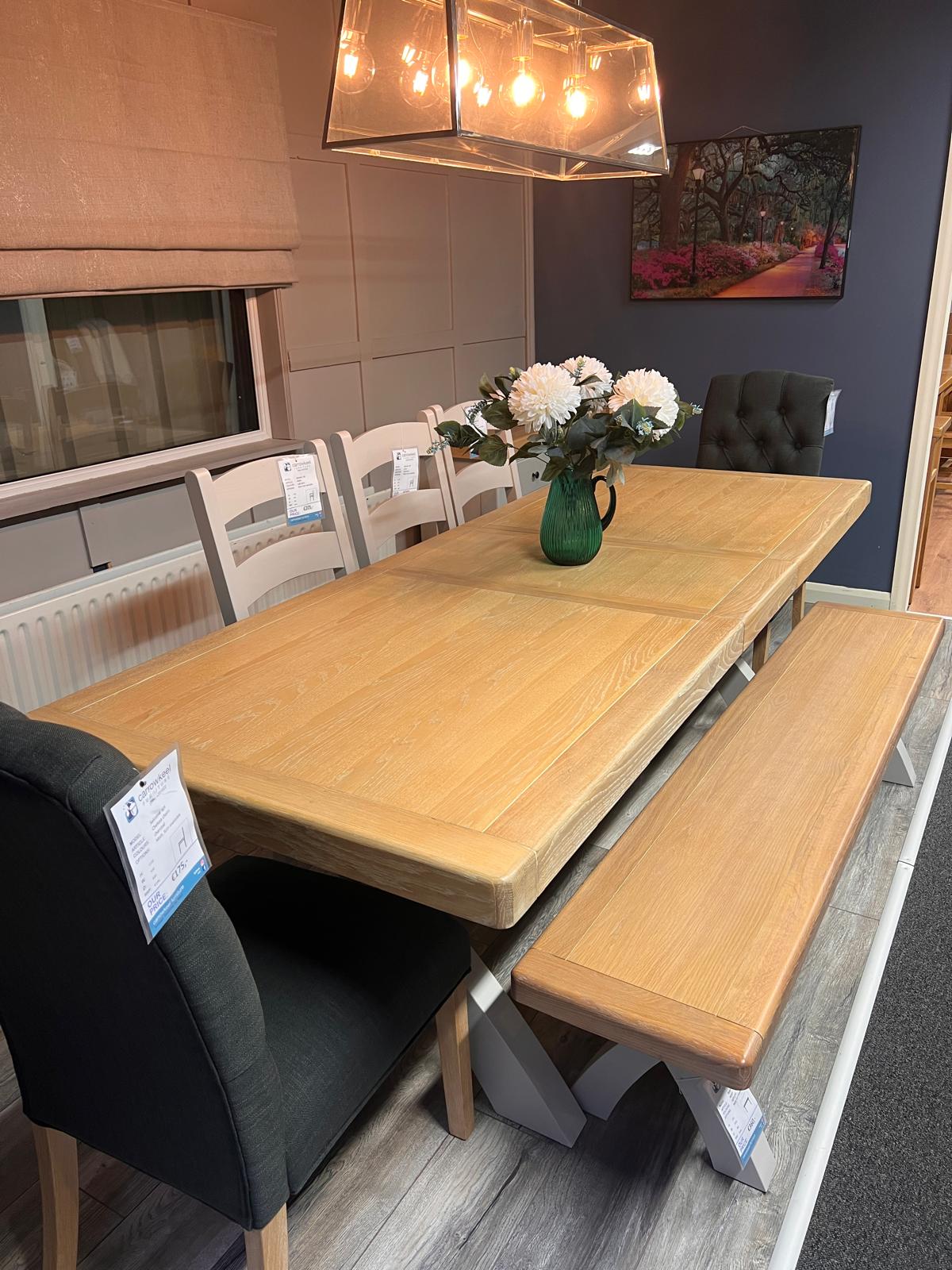 Salcombe Extendable Dining Table - Set