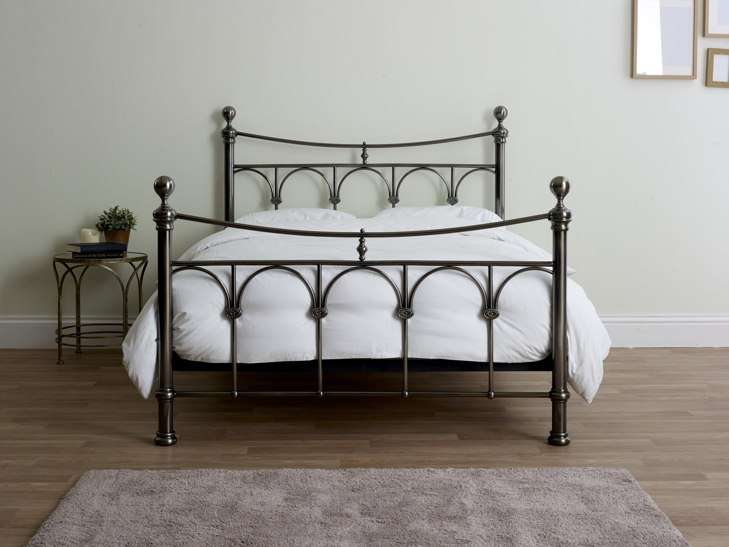Gamma Bed (LB12) - Metal - Multiple Sizes